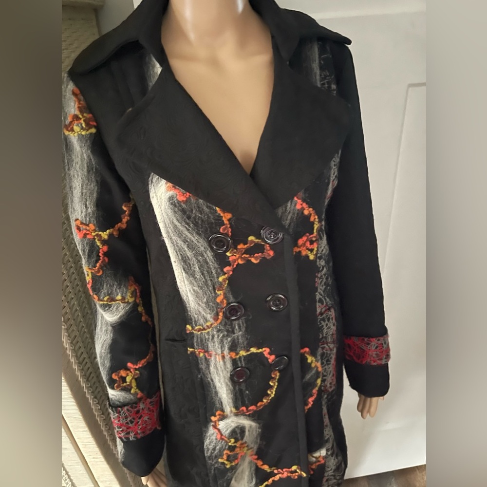 Papillon Jacket - Picture 2 of 7
